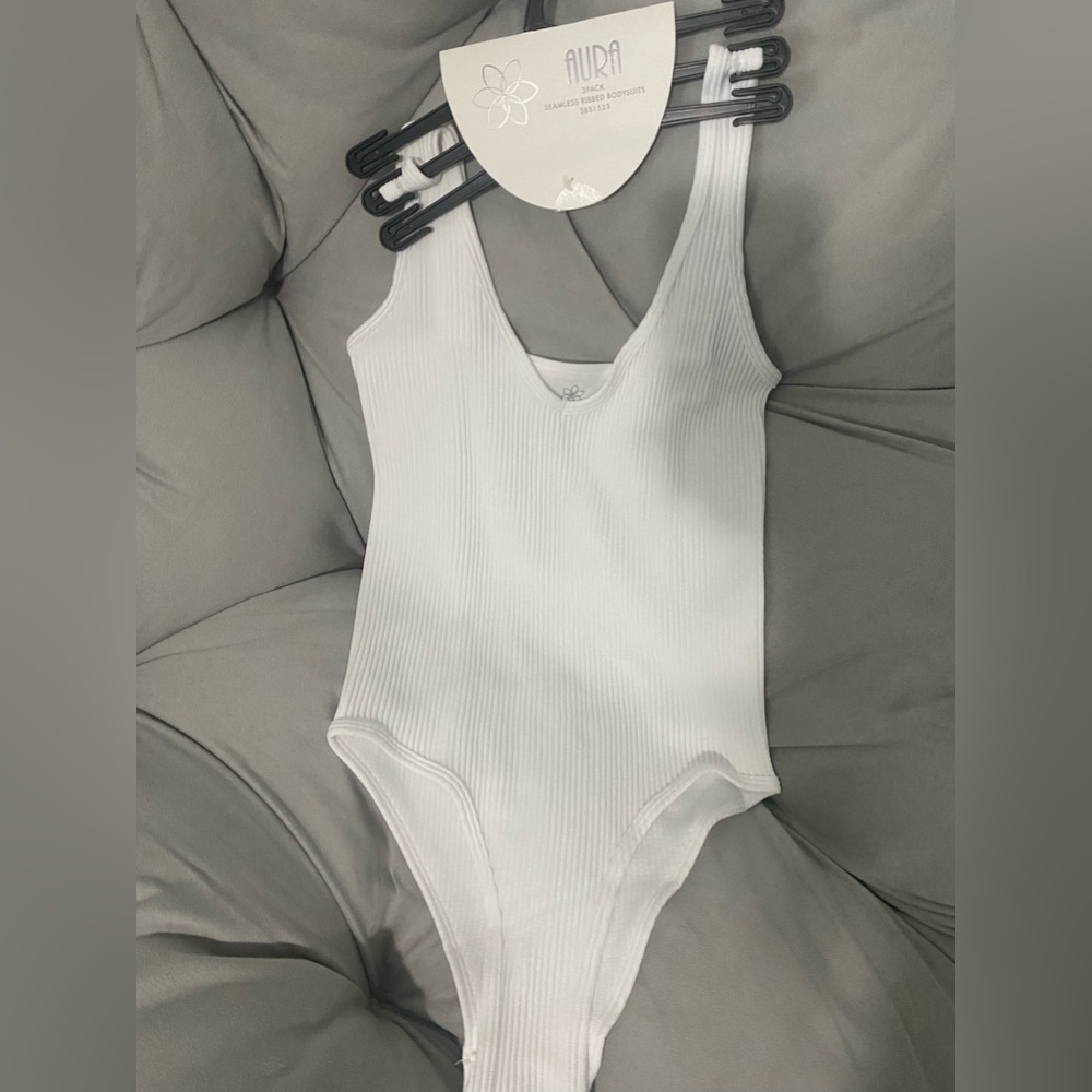 White small body suit